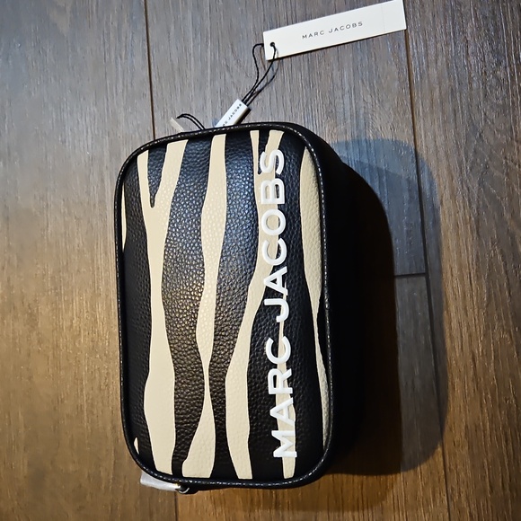 Marc Jacobs Zebra Bold Flash Leather Camera Bag - Picture 10 of 16